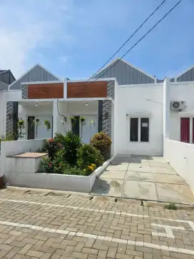 Rumah Over Siap Huni di Gg gudang ali Ujung Harapan Bekasi