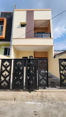Rumah Baru 3 lantai di Kelapa Gading Jakarta Utara Siap Huni Bagus