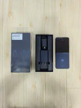 ( Second ) Motorola Razr 50 Ultra 12/512GB - Blue | IMEI Sudah Regist
