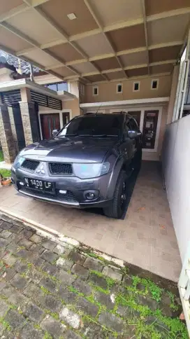 Pajero Dakar tahun 2012