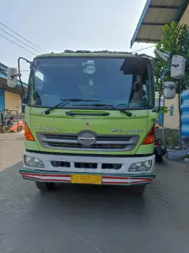Km125rb Antik Hino FL 260Ti 2014 Tgn1 Orisinil Cat Super Istimewa