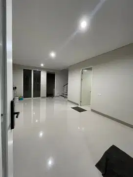 Termurah Rumah 2 Lantai Baru Gress Siap Huni The Greenlake Citraland