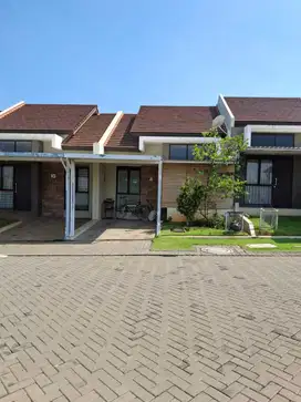Rumah di Kota Baru Parahyangan, Minimalis 1 Lantai View Taman + Danau