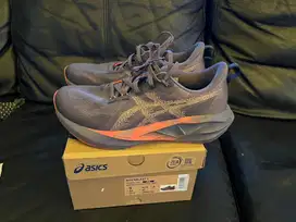 Sepatu Asics Novablast 5 Purple