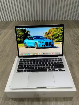 MacBook Pro M1 8/512GB