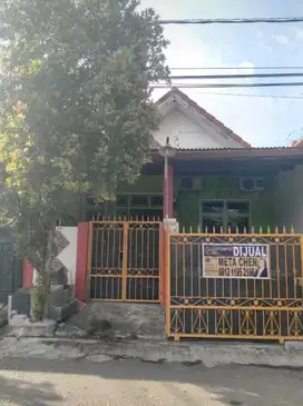 Dijual Rumah di Taman Harapan Baru Bekasi lokdekat plaza thb superindo
