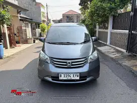 Honda Freed E PSD 1.5 AT 2010 Abu-Abu
