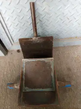 Cetakan paving/konblok UK 20*20
