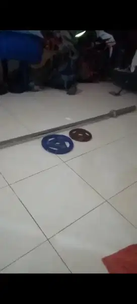 Dijual Bar sama Plat barbell