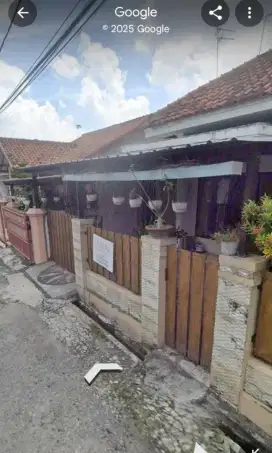Dijual Rumah Pusat Tengah Kota
