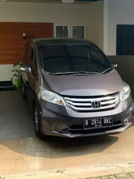 Honda Freed E (PSD)
