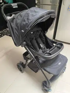 Jual murah Stroller jole. Car seat masih belum dipakai