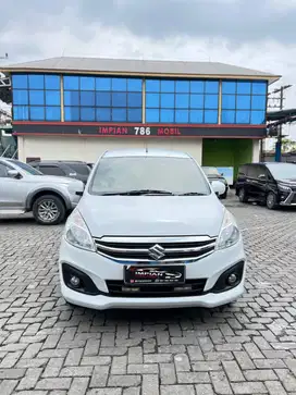 TDP 30JT Suzuki Ertiga GL A/T Putih 2015  march camry krista crv ignis