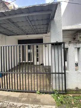 DI JUAL RUMAH LT 72 PONDOK KELAPA