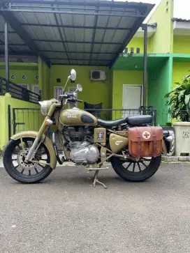 Royal Enfield Classic 500 dessert sand 2018