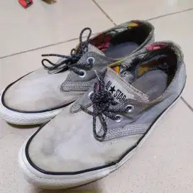 Sepatu Converse Low Authentic ( Bekas )