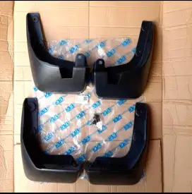 Jual Mudguard Karpet Lumpur Roda Avanza 2012-2018