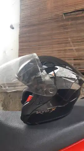 Helm jpn kyo x size m mulus