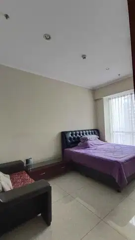 Disewakan Taman Anggrek Residence 2+1 Bedroom