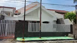 Rumah Dharmahusada Indah, Manyar, Lks Strg, 1lt, Dkt GM