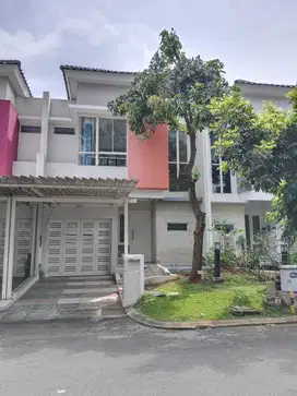 Disewakan Rumah Tinggal Dekat Mall Summarecon Serpong