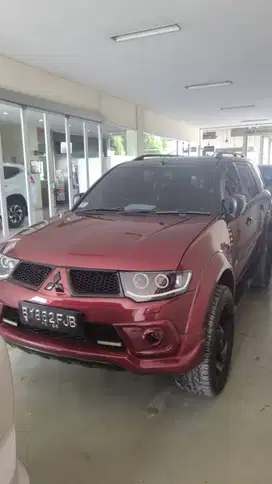 Jual pajero dakar tahub 2013  per orangan pajak hidup