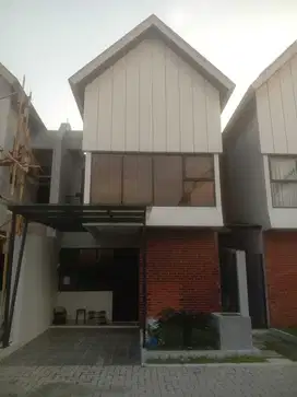 Dijual Rumah Bagus di Anvaya Town House