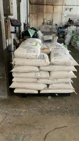 Tenaga serabutan muat barang