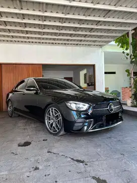 Mercedes Benz E300 AMG line