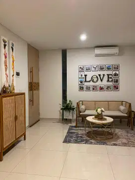 Dijual Rumah Mewah Cantik di Ciganjur Jagakarsa Jakarta Selatan