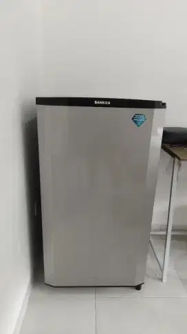 Kulkas Sanken Like New 1 pintu