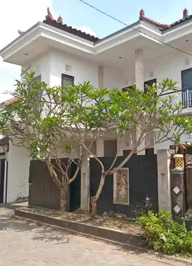 DIJUAL RUMAH MODERN,TAMAN GRIYA, JIMBARAN,KUTA SELATAN