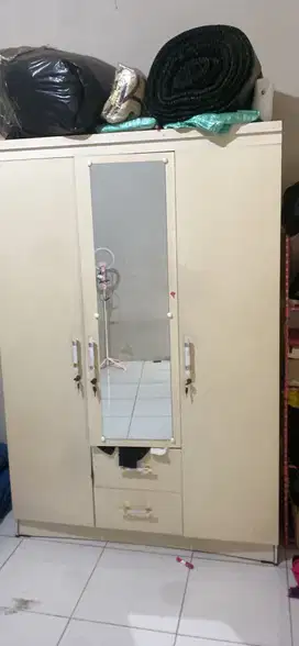 LEMARI MEJA KIPAS CERMIN