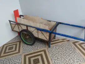Gerobak geledekan kokoh