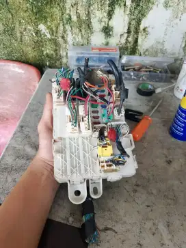 Bcm rumah sekring Inova,Fortuner,Hilux,yg LG carik barang copotan