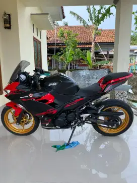 Forsale kawasaki ninja 250 ABS SE