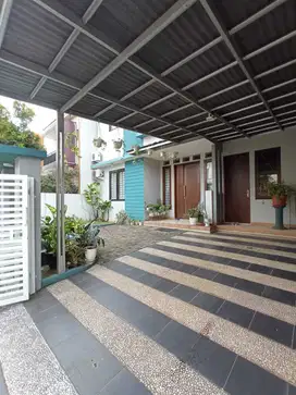 Rumah Rapi Terawat Dekat Sekolah Di Kencana Loka BSD, Bisa KPR