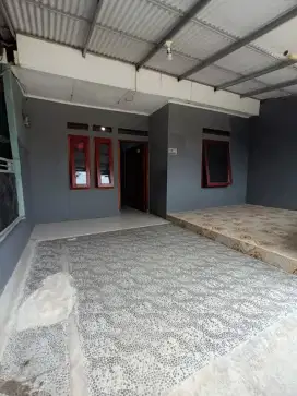 DIKONTRAKKAN RUMAH BARU RENOVASI