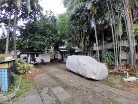 Hitung Tanah di pinggir jalan soepomo tebet cocok untuk showroom mobil