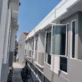 Di Jual Rumah 2 lantai dibelakang JIS Sunter