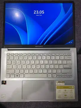 Asus Vivobook 14X 1403QA VIPS751 Transparent Silver