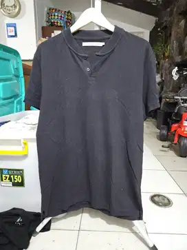 Calvin klein CK kaos kerah shanghai logo black on black small bordir