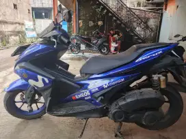 Yamaha Aerox Movistar