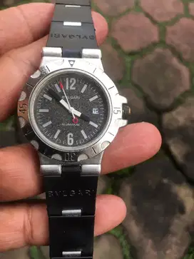 Jam tangan Bvlgairi langka mewah