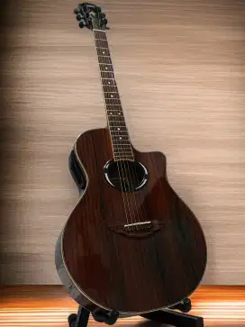 Gitar akustik elektrik Yamaha Rosewood