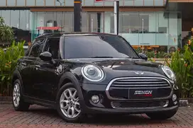 Mini Cooper 5 Doors 1.5 AT Matic 2015 Hitam Metalik