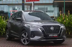 Nissan Kicks E-Power Upper 1.2 AT Matic 2021 Abu-Abu Metalik, FULL REC