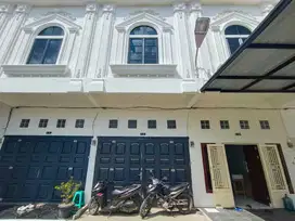 Rumah Komplek Ampera Tomio - Daerah Mandala