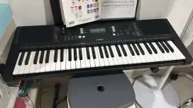 Yamaha PSR E373