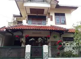 Dijual Rumah 2 lt Siap Huni, tidak Banjir Rawamangun. Jakarta Timur